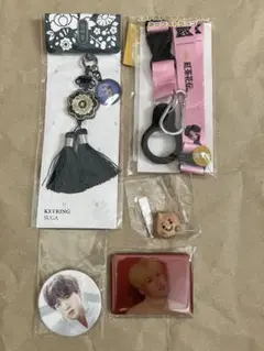 BTSユンギ公式缶バ BTS 公式 シュガ ユンギ 缶ケース アミボム SHOOKY バンダナ