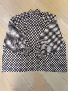 シャーリングネック 長袖ブラウス