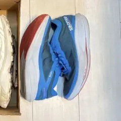 salomon スニーカー
