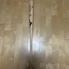 西川龍馬選手　名前入りバット