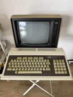 美品 NEC PC-8001 カバー付き パーソナルコンピュータ NEC パーソナルコンピュータ PC-8001 NEC's first personal