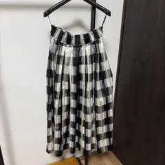 【新品】SPECCHIOスペッチオ　先染めチェックウエストタックギャザースカートのサムネイル