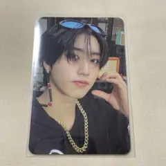 Item thumbnail for item c0ff6ed9-349a-4296-a92a-9f6e88a81718