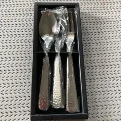 ステンレス カトラリーセット 3点。 長12 cm未開封。未使用