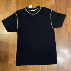 タグ付き　CMMN SWDN Tシャツ　ブラック