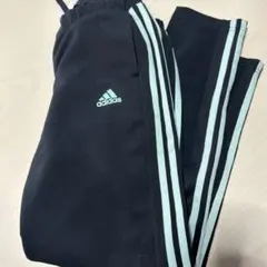 adidas 黒 ストライプ ジャージ