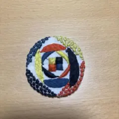 ミナペルホネン　ブローチ