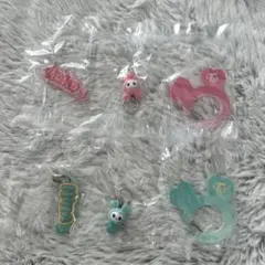 TWICE LOVELYS アクリルカラビナフロッキーマスコットガチャ モモミナ