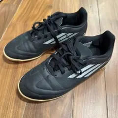 adidas フットサルシューズ　22cm