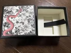 GUCCI 花柄 蛇デザイン ネックレス セット GUCCI 花柄 蛇デザイン ネックレス セット