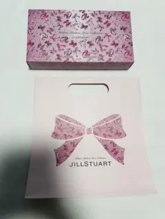 ジルスチュアート　クリスマスコフレ　リボンファッションショーコレクション2025