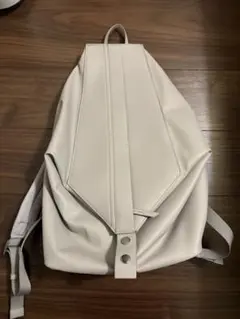 ZARA リュックのサムネイル