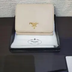 値下げ　PRADA プラダ　サフィアーノメタル　ベージュ 三つ折り財布