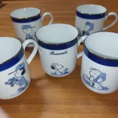 PEANUTS 未使用に近い【スヌーピーマグカップ5点セット】