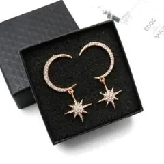 新品 ピアス 三日月 星 モチーフ デザイン 揺れる ゴールド ムーン＆スター