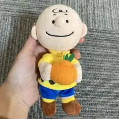 SNOOPY GARDEN ★ チャーリーブラウン　ぬいぐるみキーボルダー　人気
