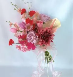 クラッチブーケ　結婚式　前撮り　アーティフィシャルフラワー　ピンク　赤　造花