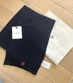 【未使用級　モンクレールコード認証済】モンクレール　マフラー