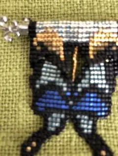 ビーズ刺繍 蝶 ブローチ