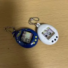 たまごっち　シャカシャカチャームキーホルダー