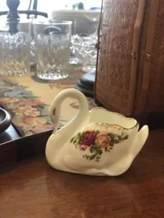 ◆266◆Royal Albert Old Country Roses 小物入れ