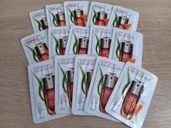 ★クラランス ダブルセーラムライト ADC 美容液 0.9ml 15包