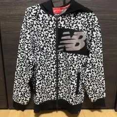 ニューバランスのサムネイル