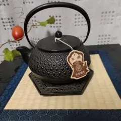 未使用品　南部岩鋳三代目清末造　０.３型アラレ 砂鉄急須　和銑　南部鉄瓶 未使用品 南部岩鋳三代目清末造 0.3型アラレ 砂鉄急須 和