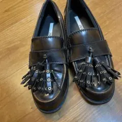 ZARA スタッズタッセル付きモカシン35 22.8cm - メルカリ