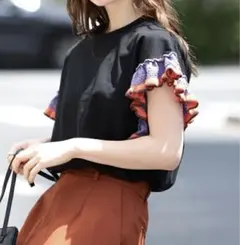 Ray BEAMS ラインフリル スリーブTシャツ