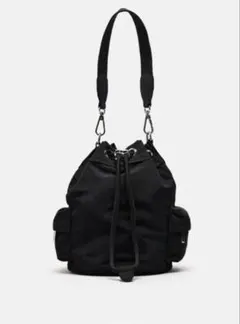 ZARA テクニカルファブリックミニバケットバッグ ブラック