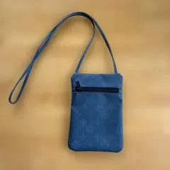 最終値下げ！Daily russet スマホショルダーバッグ ブルーのサムネイル