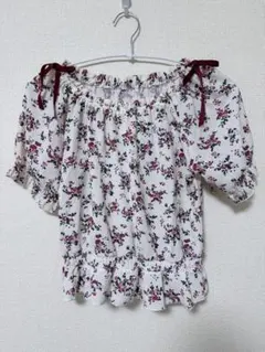 【美品】フィント 花柄カットソー オフショルのサムネイル