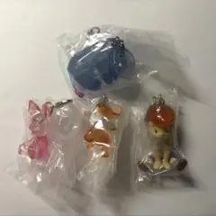 ガチャガチャWinnie the Pooh めじるしアクセサリー 4点まとめ売り