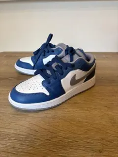 NIKE AIR JORDAN 1 LOW ブルー ホワイト22.5センチ