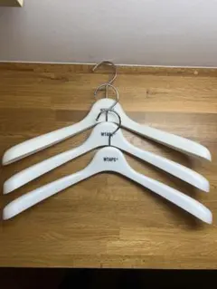 Maison Margiela メゾンマルジェラ ハンガー 2本 - メルカリ