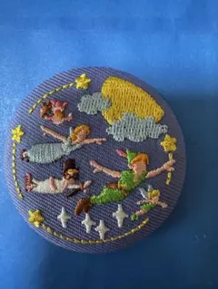 ディズニー刺繍缶バッチ