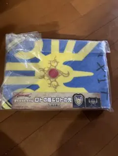 ドラゴンクエスト ダイカットタオル ロトの盾 - メルカリ