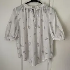 earth music&ecology 花柄ブラウス　フリーサイズ