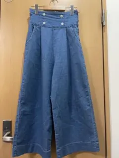 デニム ワイドパンツ ボタン付き ハイウエスト　ストレッチ　セシルマクビー