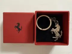 FERRARI フェラーリ キーホルダー （箱付き✨）のサムネイル
