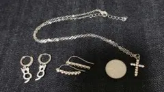 レディースアクセサリー　ネックレス、ピアス