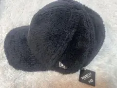 新品タグ付き New Era ボア キャップ ブラックのサムネイル