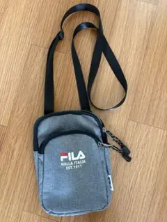 フィラ　ショルダーバッグ