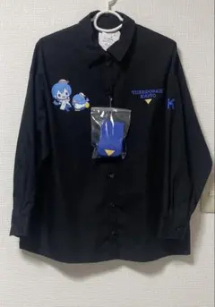 サンリオ　タキシードサム×ピアプロ　KAITO シャツ　Mのサムネイル
