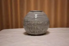 グレー 陶器 丸型花瓶