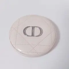 【Dior】クチュールルミナイザー 02