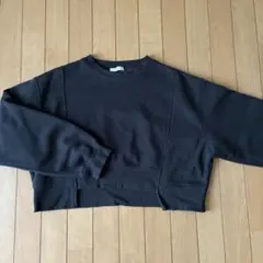黒 クロップドスウェット