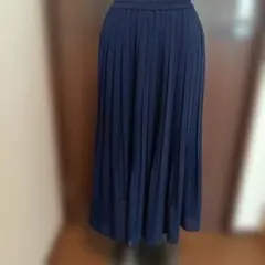 美品UNIQLOロングプリーツスカート ネイビー♡サイズＳ♡地紋有り