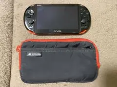 PS Vita PCH-2000 ブラック/オレンジ 16GBメモリー、ソフト付